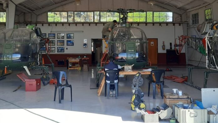 equipo de mantenimiento móvil del Batallón de Abastecimiento y Mantenimiento de Aeronaves 601