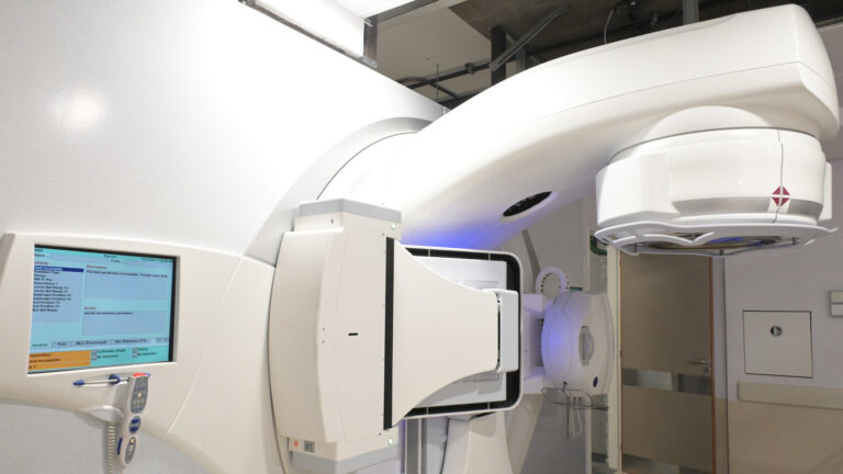Protonterapia: tratamiento de precisión contra el cáncer disponible en 20 países