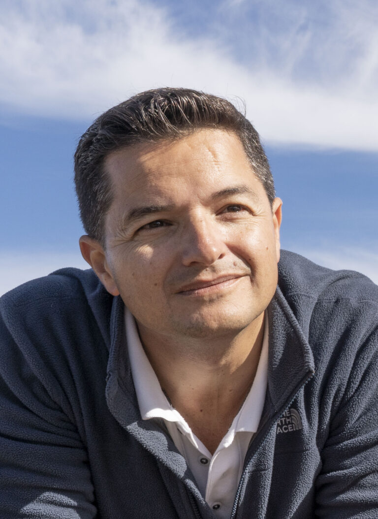 Conservación y pingüinos: la inspiradora historia de Pablo García Borboroglu