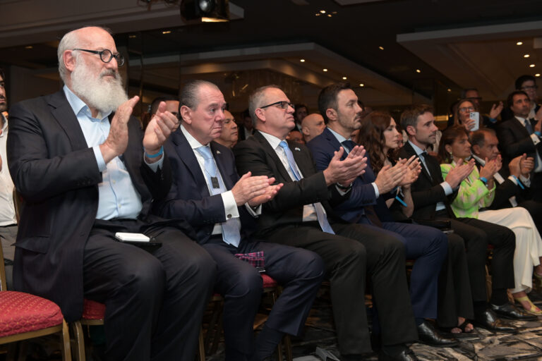 Junto a funcionarios y empresarios, se realizó el encuentro empresarial de la Cámara de Comercio Argentino-Israelí 