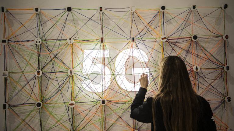 Mitos y realidades sobre el 5G: ¿por qué su uso desató el debate?