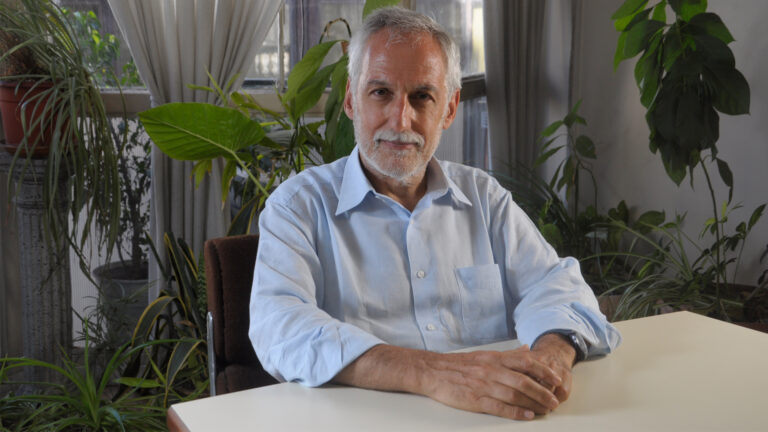 Héctor Otheguy: un predicador del desarrollo tecnológico argentino