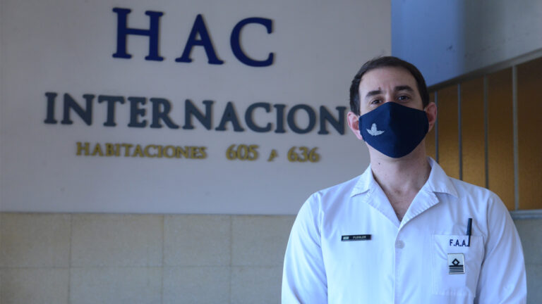 Historias mínimas: el doctor y la recuperación de una paciente de 101 años con COVID-19