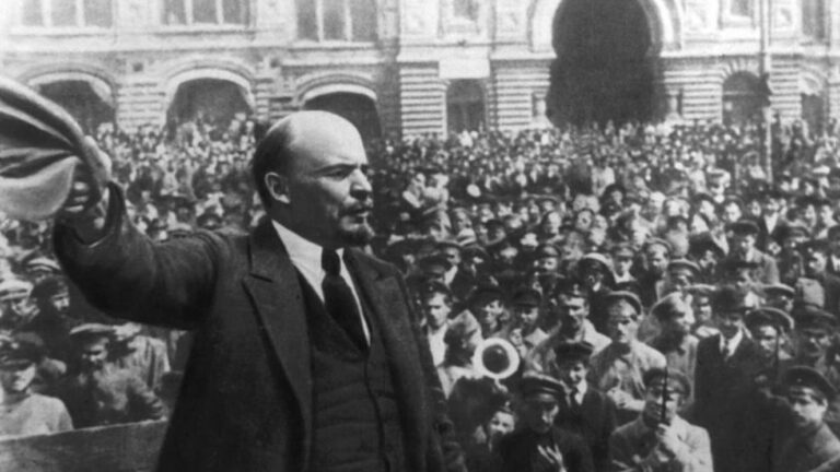 A 100 años de su muerte: Lenin y el legado revolucionario de la era soviética