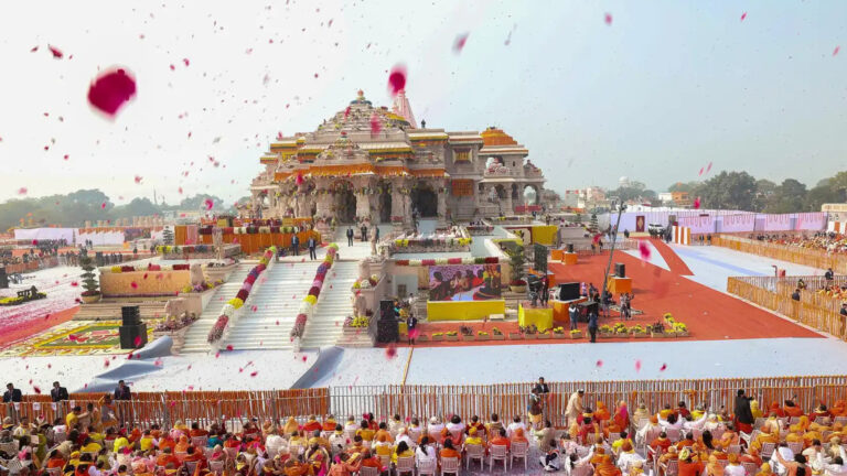 La inauguración del nuevo templo hinduista en Ayodhya calienta la campaña electoral en la India