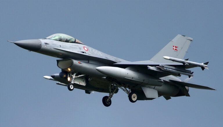 F-16 Fighting Falcon: ¿cuándo arribarán a Argentina los 24 aviones comprados a Dinamarca?