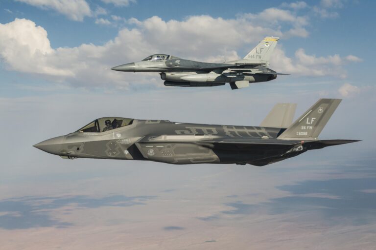 F-16, F-35 y Saab 39 Gripen: las últimas incorporaciones que sacuden al mundo de las Fuerzas Aéreas