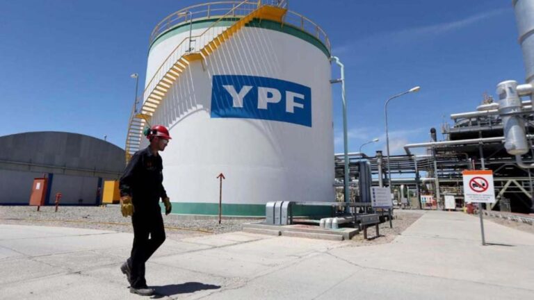 ¿Cuál es el proyecto de YPF para convertir a Argentina en exportador de GNL?