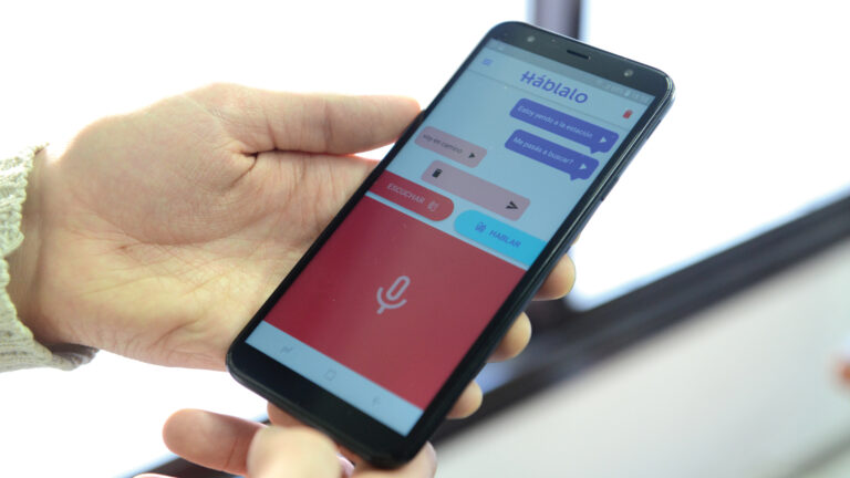 Háblalo: una app con voz propia