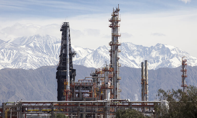 YPF reunió 500 millones de dólares en su nueva emisión de obligaciones