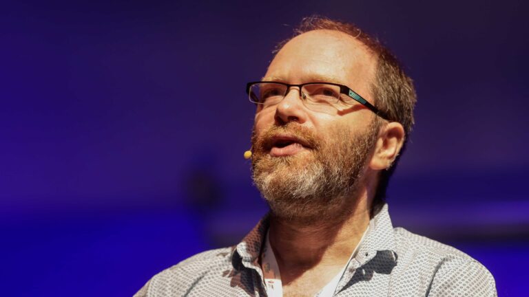 Golombek: “El presupuestario no es el único problema de la ciencia en Argentina”