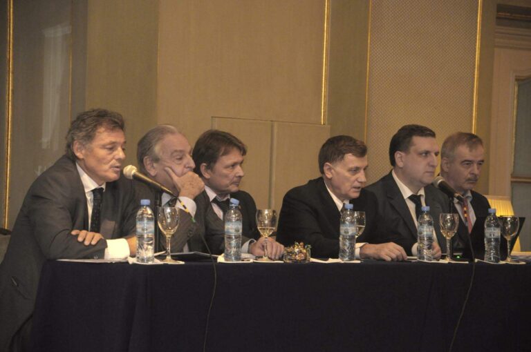 Rusia convoca inversores