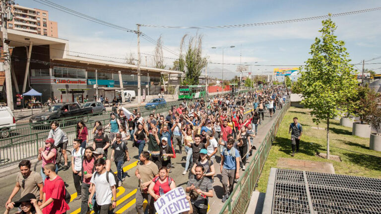 Chile: crisis sin una solución inmediata