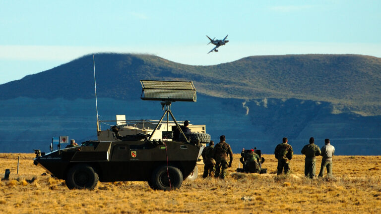 Defensa antiaérea: de la experiencia en Malvinas a su rol clave en el presente de las Fuerzas Armadas