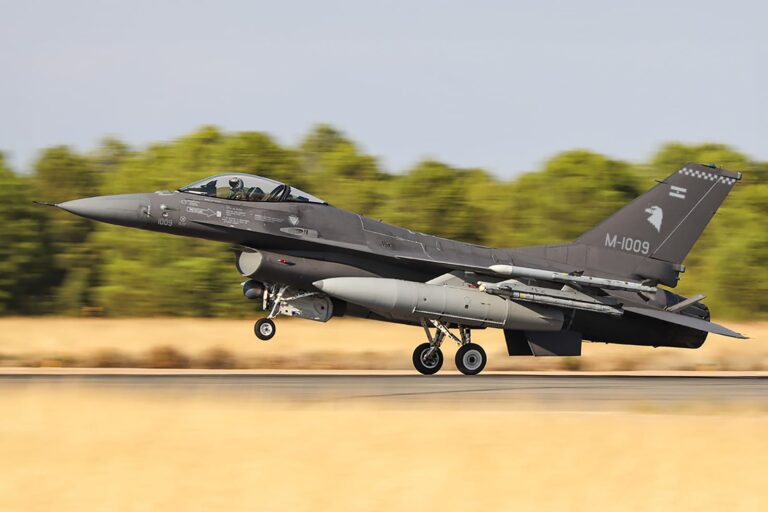 Día de la Independencia: ¿por qué no van a participar los F-16 en el desfile militar?