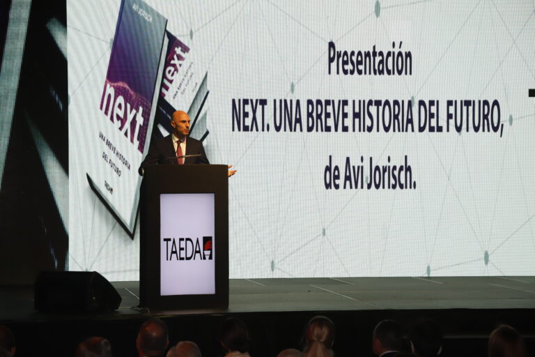 Una mirada optimista del futuro y 13 innovaciones tecnológicas: todo sobre Next de Avi Jorisch