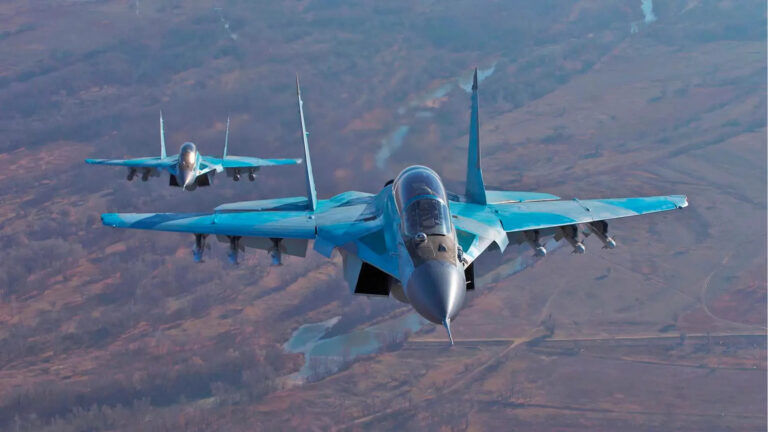 F-16: cómo son los aviones MIG-35 y JF-17 que el Gobierno descartó comprar