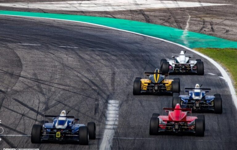 La IA revoluciona el mundo del automovilismo con una liga de vehículos autónomos