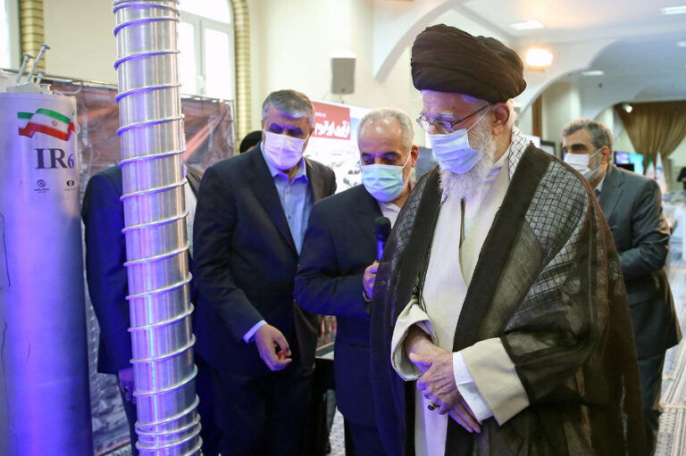 Alerta mundial: Irán aumentó reservas de uranio enriquecido y está cerca de desarrollar armamento nuclear