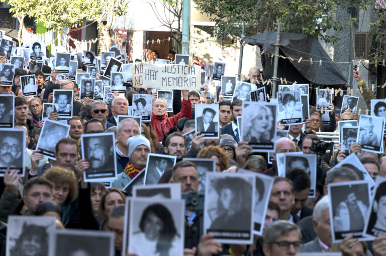 Por primera vez en la historia, el Parlamento de Israel rendirá homenaje a las víctimas del atentado a la AMIA