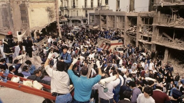 A 30 años del atentado a la AMIA, un espejo donde mirar el presente