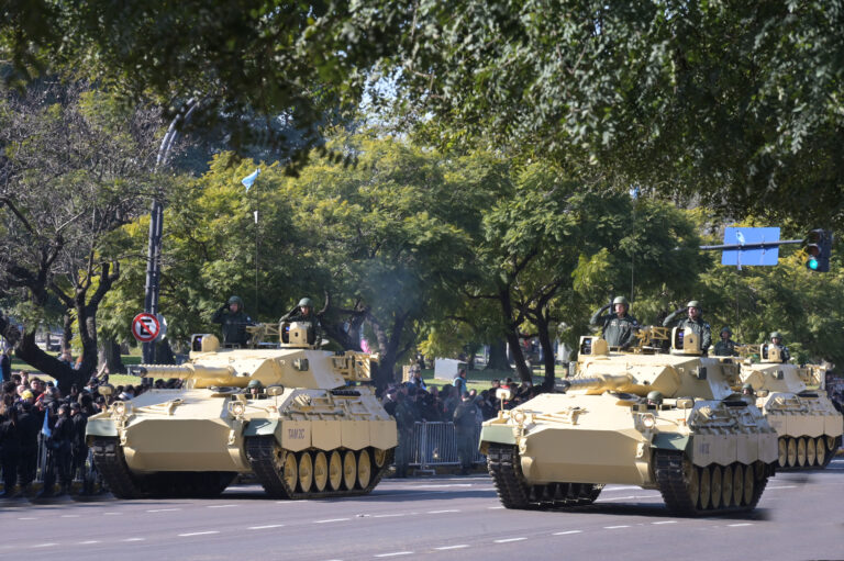 ¿Cómo son los 5 tanques repotenciados del Ejército que participaron del desfile del 9 de Julio?