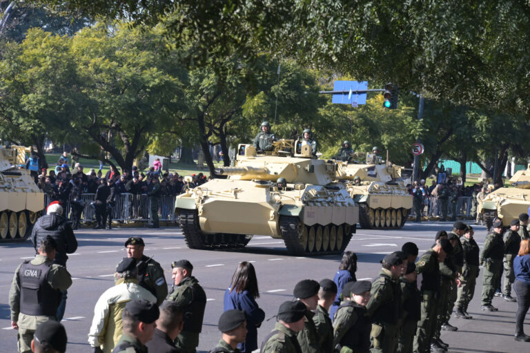 Uno por uno, los vehículos del Ejército Argentino que se lucieron en el desfile militar del 9 de Julio