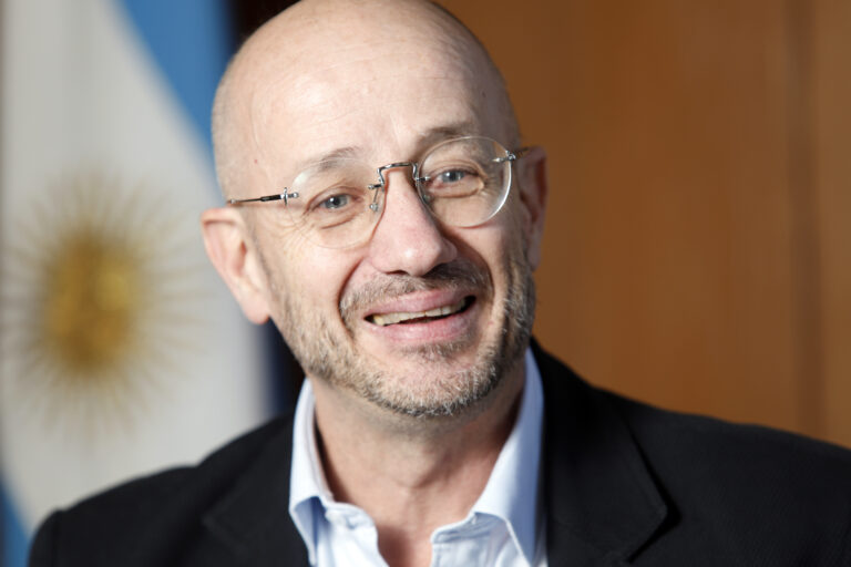 El nuevo titular de la CNEA aseguró que no se pararán las obras del sector nuclear argentino