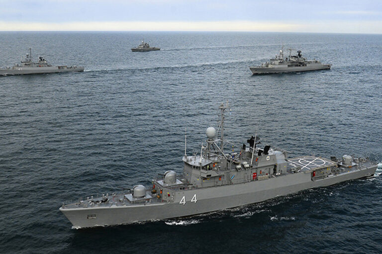 Buques, vehículos no tripulados, aeronaves y armamento: ¿hacia dónde se perfila la Armada Argentina?