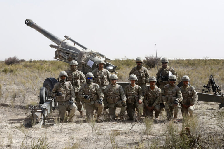 DEF en el corazón del impactante ejercicio de la artillería del Ejército Argentino