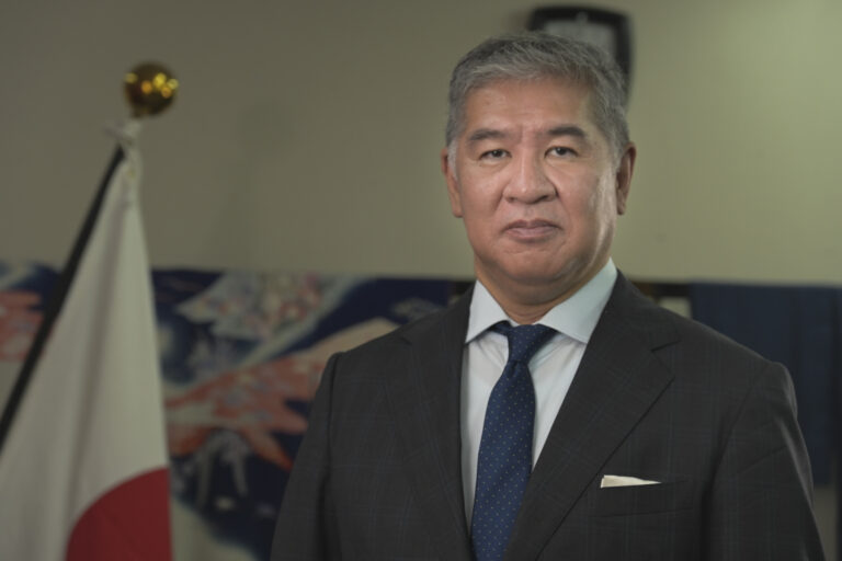 Nobumasa Akiyama: “Japón enfrenta el dilema de promover la no proliferación y depender de la disuasión nuclear estadounidense”