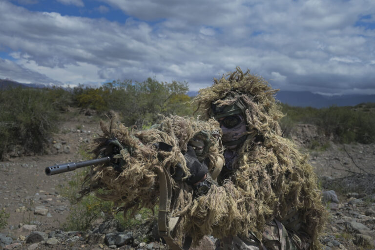 Los ojos del comandante: con mulas y motos, así opera una unidad del Ejército en los Andes