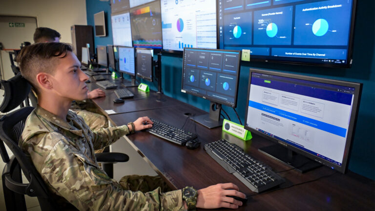 Hackeo al Ejército: cómo se combaten los ciberataques en Argentina