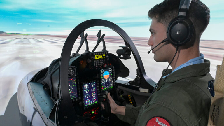 Fuerza Armadas: los motivos del Congreso de Ciencia, Tecnología e Innovación que organiza el ministerio de Petri  