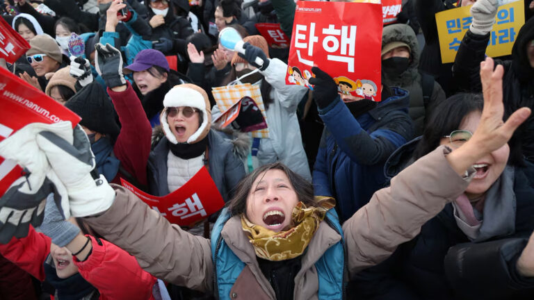 Corea del Sur y una democracia interrumpida por las dictaduras y las destituciones