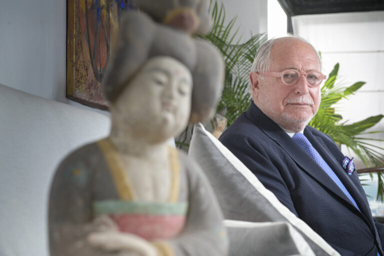 Diego Guelar: “Trump definió a China como su enemigo estratégico”