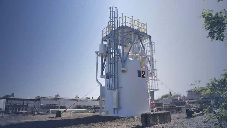 Cómo son los reactores modulares que prometen cambiar las reglas de juego de la industria nuclear