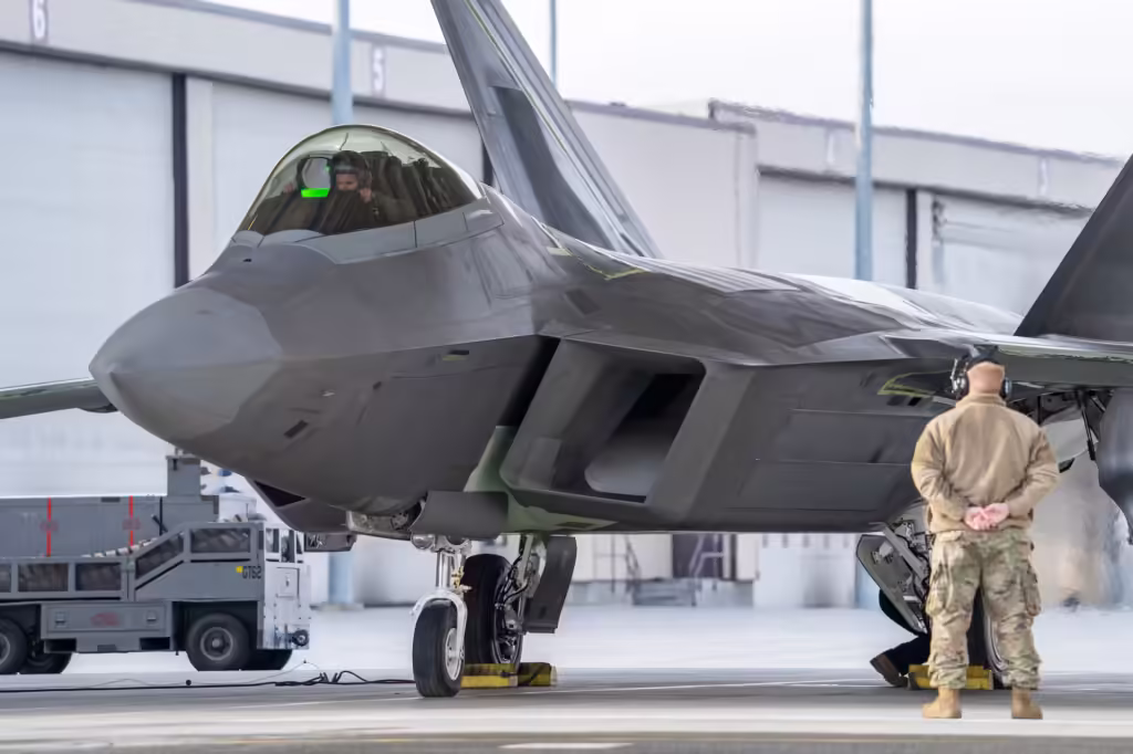 F22-raptor