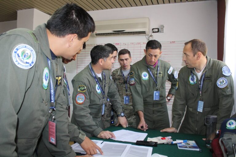 Fuerza Aérea: ¿Por qué hay un importante despliegue militar con pilotos extranjeros en Mendoza?