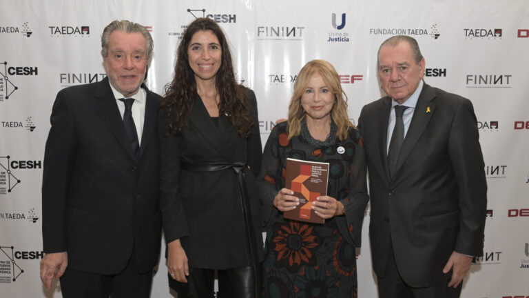 TAEDA y Usina de Justicia presentaron el libro “Nuevos Paradigmas para la Justicia Penal” en la Facultad de Derecho