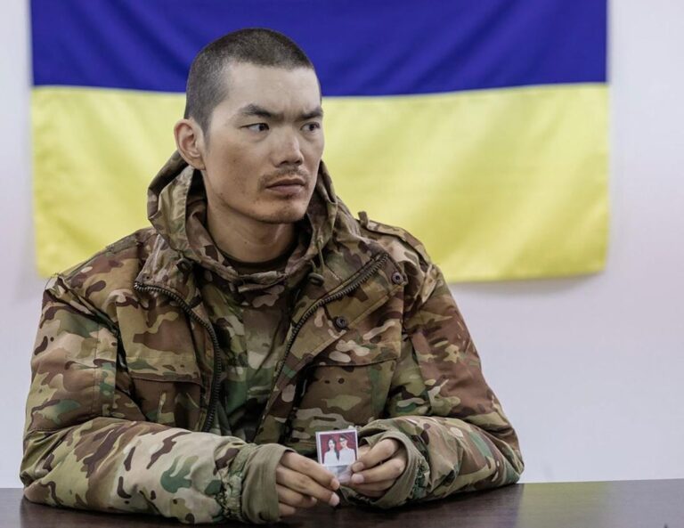 ¿Soldados chinos en la guerra en Ucrania?: la acusación de Volodímir Zelenski a Xi Jinping