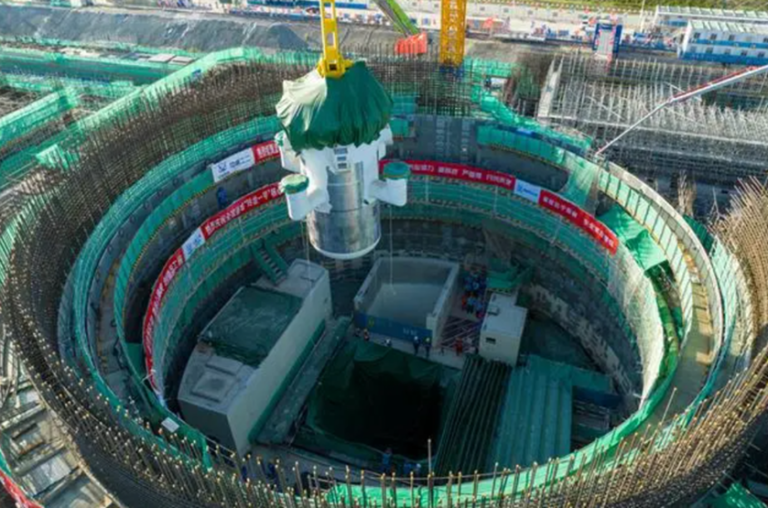 China incorpora el primer reactor modular nuclear comercial a su estrategia de energía limpia