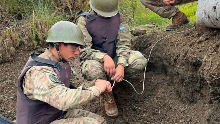 Explosiones en Campo de Mayo: ¿por qué los vecinos de San Miguel escucharon detonaciones?