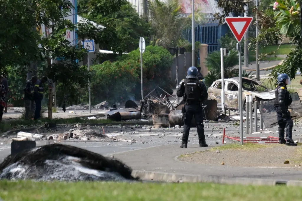 nueva-caledonia-violencia-muertos