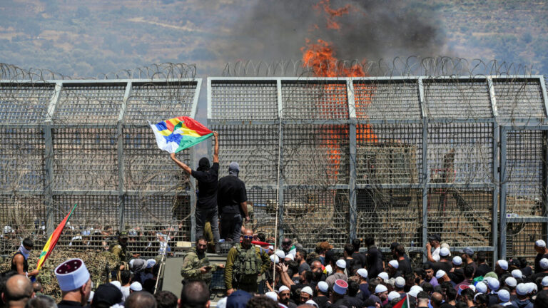 Israel le exigió a Siria que se repliegue para crear una zona de seguridad para los drusos