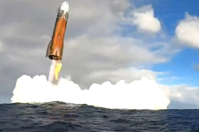 Starship de SpaceX: los detalles del último lanzamiento y el misterio del resplandor naranja