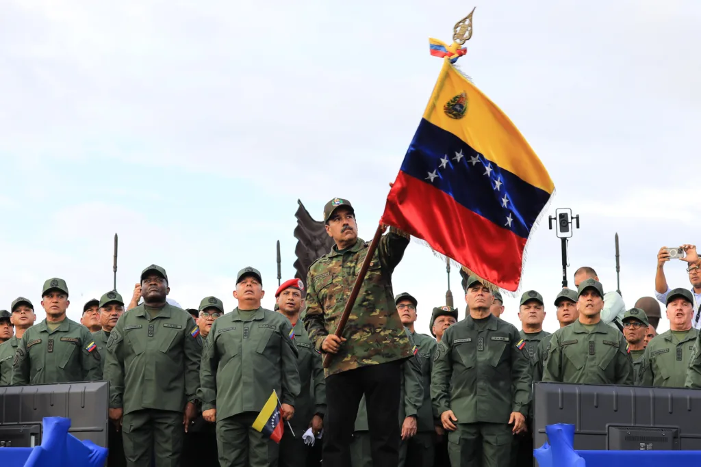 nicolas-maduro-ejercito