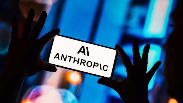 Una empresa de <b>inteligencia artificial</b> enfrenta millonaria demanda - DefOnline thumbnail