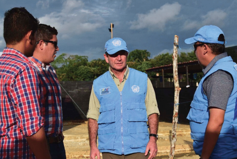 Contrapunto: la mirada del general Javier Pérez Aquino, del acuerdo con las FARC al presente de Israel