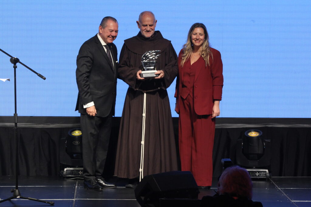 padre-fray-jorge-bender